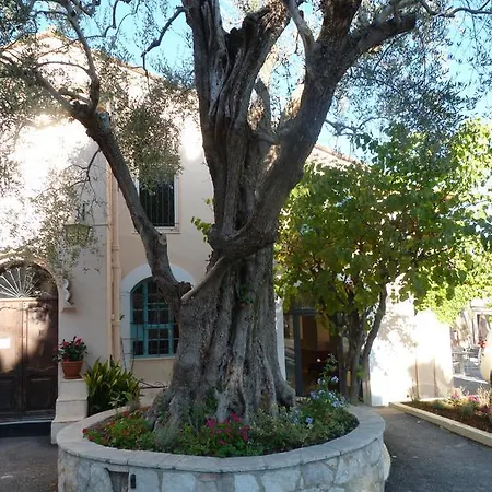 La Bastide De L'oliveraie 4*
