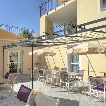 La Bastide De L'oliveraie 4* Канны