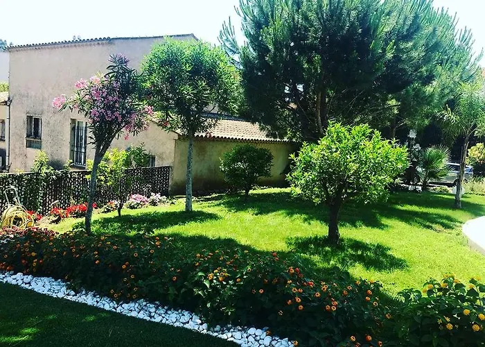 La Bastide De L'oliveraie מלון