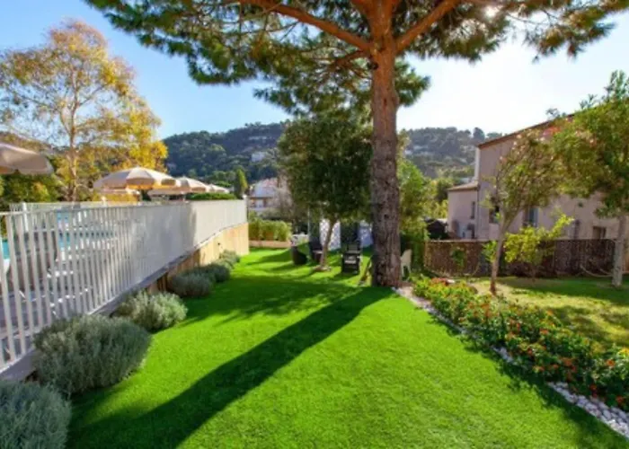 La Bastide De L'oliveraie 4* קאן