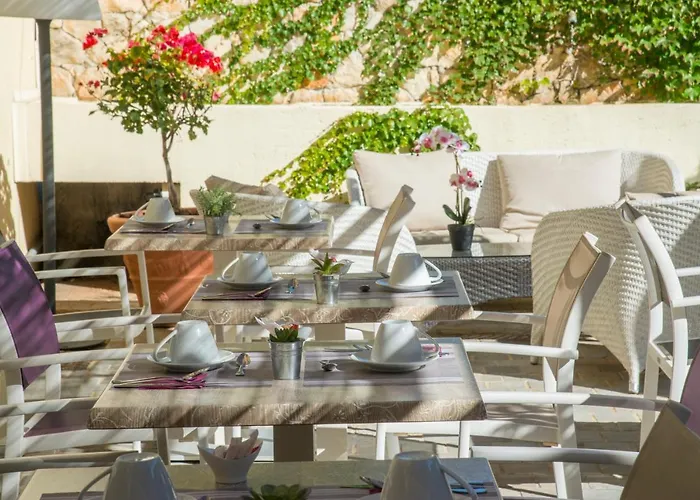 La Bastide De L'oliveraie מלון