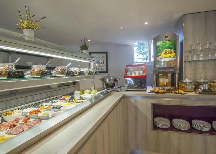 Hotel La Bastide De L'oliveraie